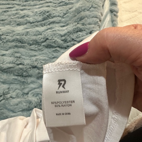 Stitchfix Girls Tops Bundle of Three- Open Edit, Runway and Epic Threads 5T - Picture 11 of 12